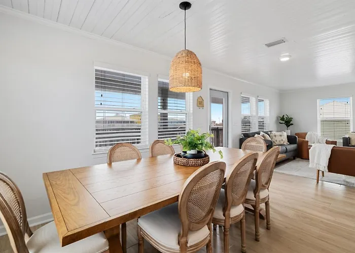 The Ona - Walk To Beach, Heated Pool, Pets Ok Holiday home Gulf Shores