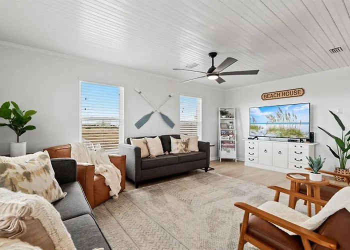 The Ona - Walk To Beach, Heated Pool, Pets Ok *